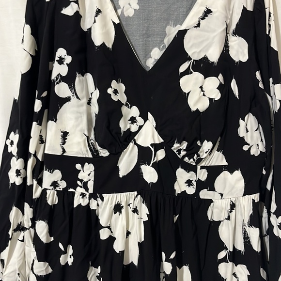 Ava & Viv Blue with White Floral Long Sleeve Dress size XXL a324 - Picture 3 of 5